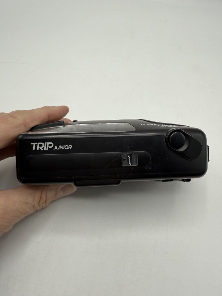 Olympus 35mm Trip Junior Point and Shoot Film Camera Works /ro