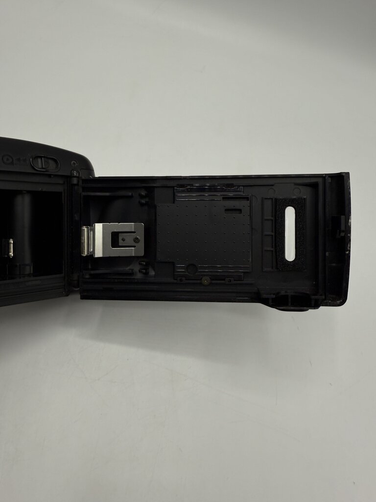 Olympus 35mm Trip Junior Point and Shoot Film Camera Works /ro