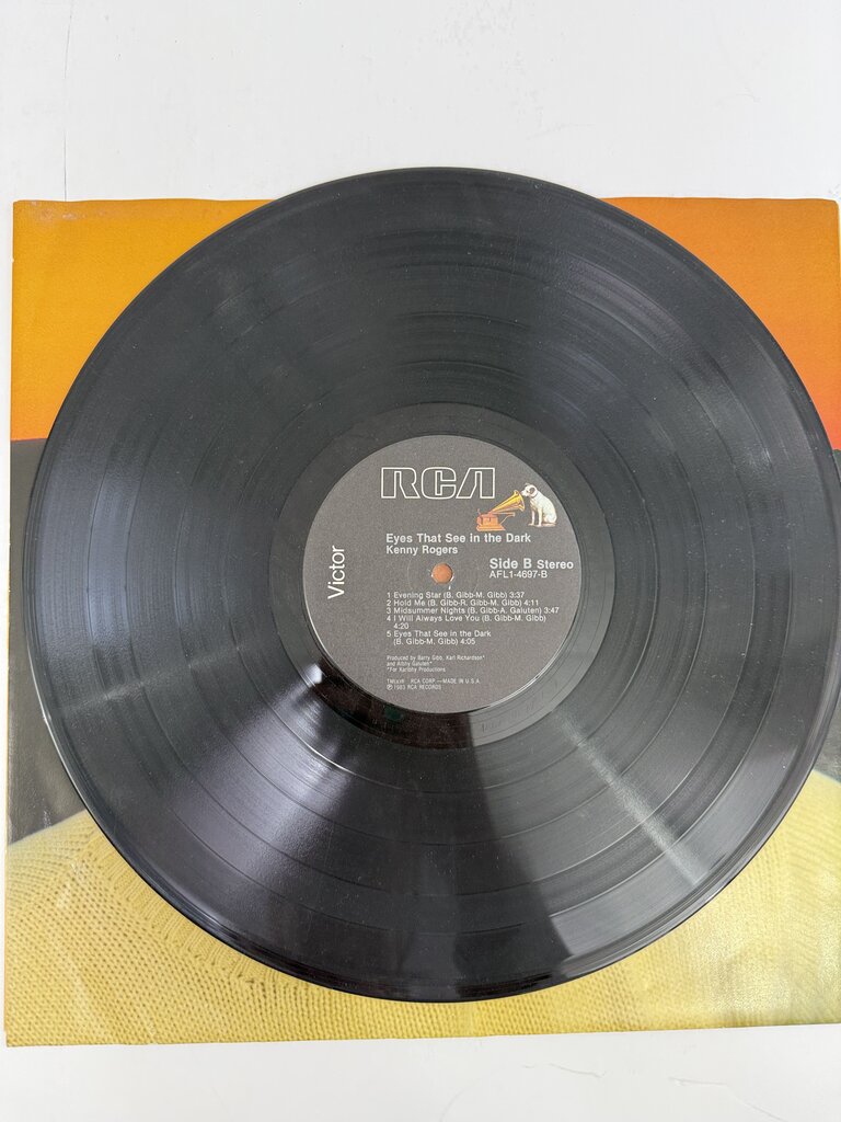 Vintage 1983 Kenny Rogers Record “Eyes That See In the Dark” /ro