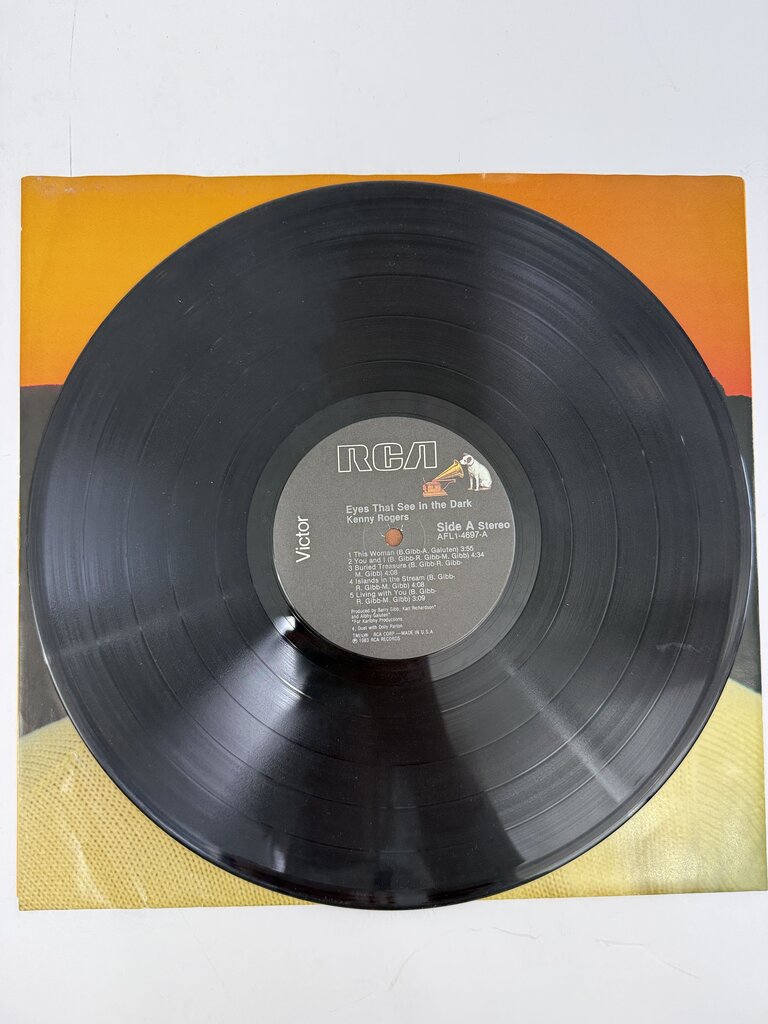 Vintage 1983 Kenny Rogers Record “Eyes That See In the Dark” /ro