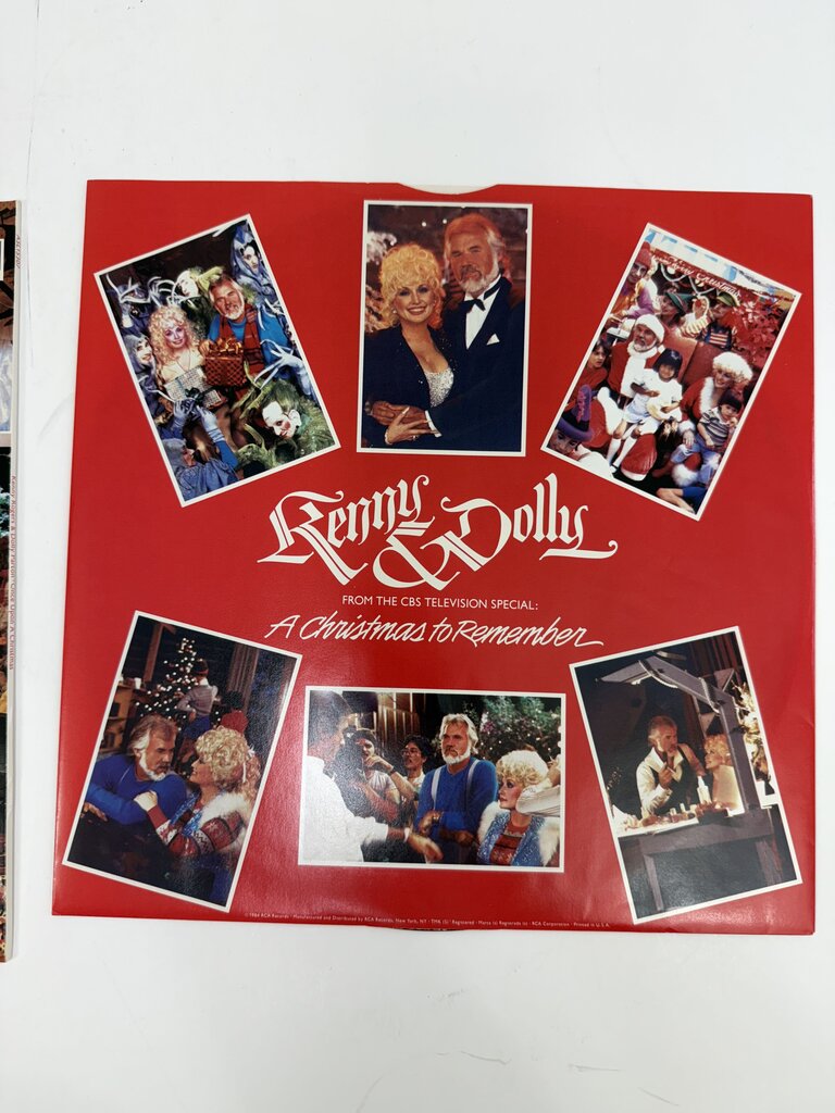 VTG Kenny & Dolly “Once Upon A Christmas” Vinyl Record Album /ro