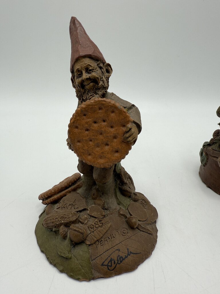 Set of 2 Cairn Studios Tom Clark Gnome Figurines “Michael & Peanut” /ro