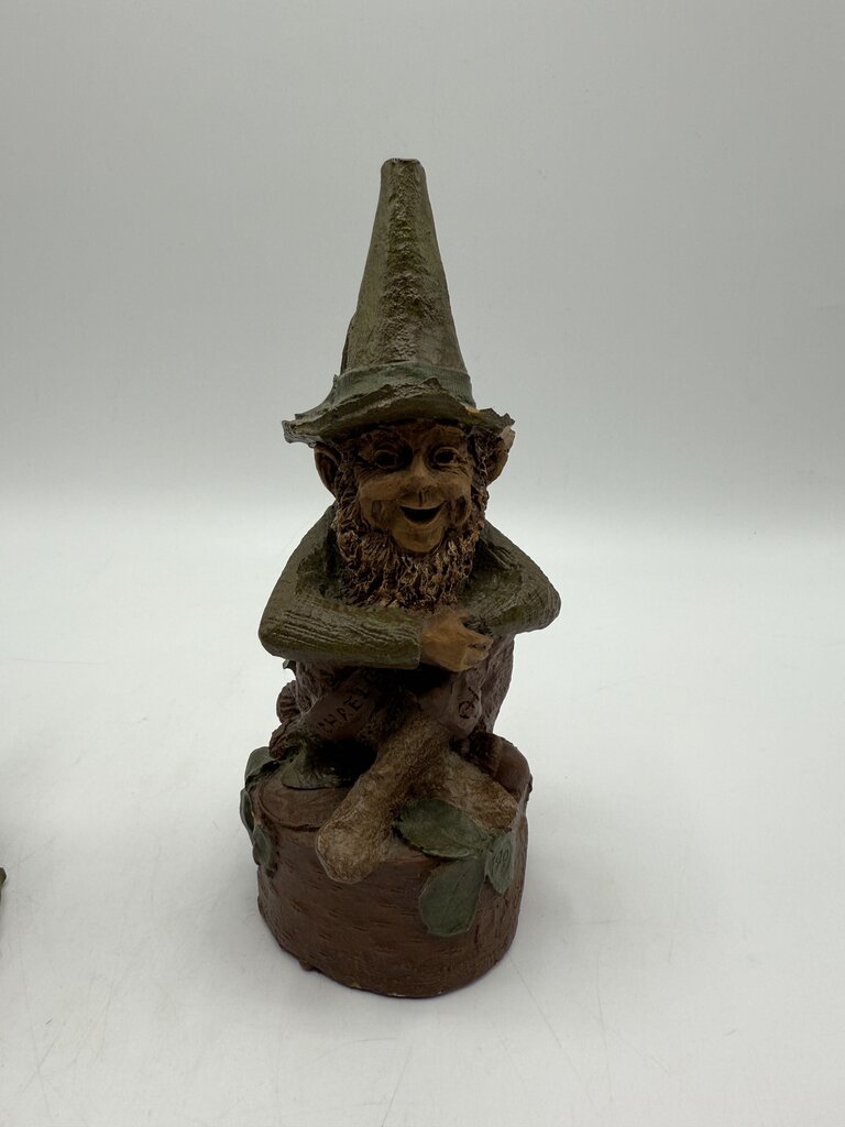 Set of 2 Cairn Studios Tom Clark Gnome Figurines “Michael & Peanut” /ro
