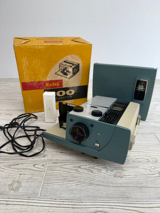 Vintage Kodak 300 Slide Projector in Aqua Blue Tested, Works /rw