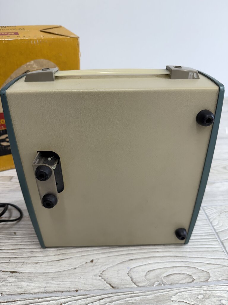 Vintage Kodak 300 Slide Projector in Aqua Blue Tested, Works /rw