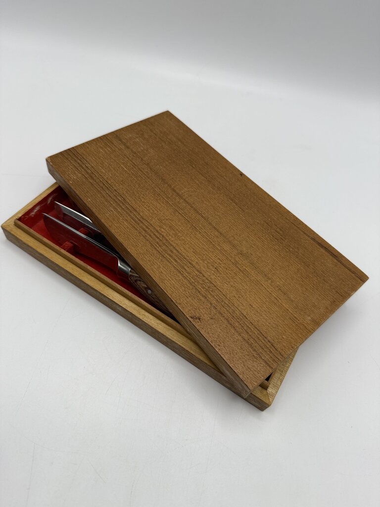 Six VTG Hull Steak Knives Box Set /ro