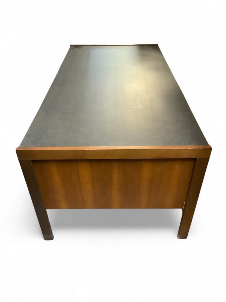 MCM Desk