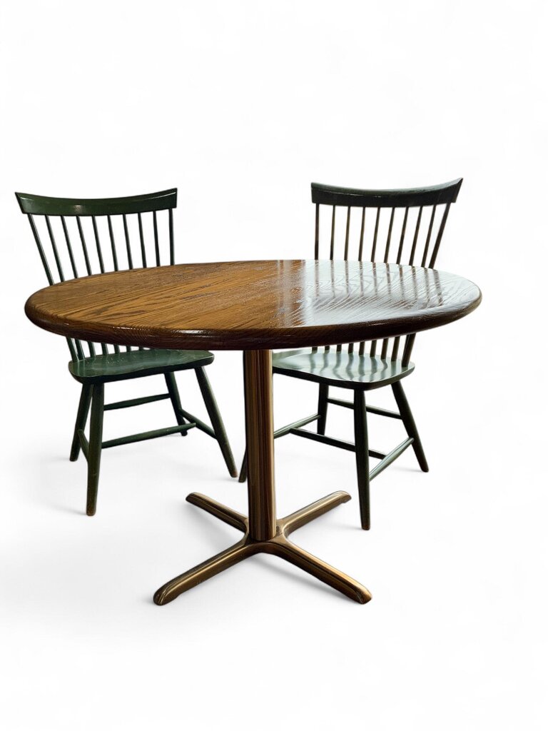 Round Wood Table With 4 Green Chairs