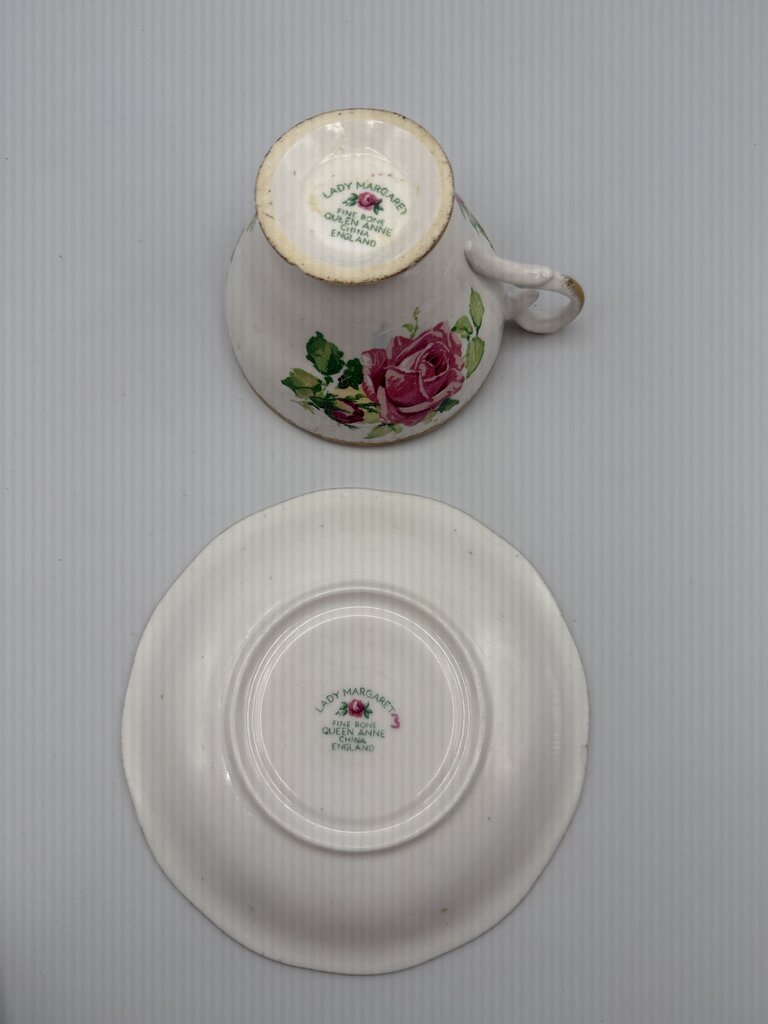 2 Fine Bone China Tea Cup & Saucer Set Made in England /rb