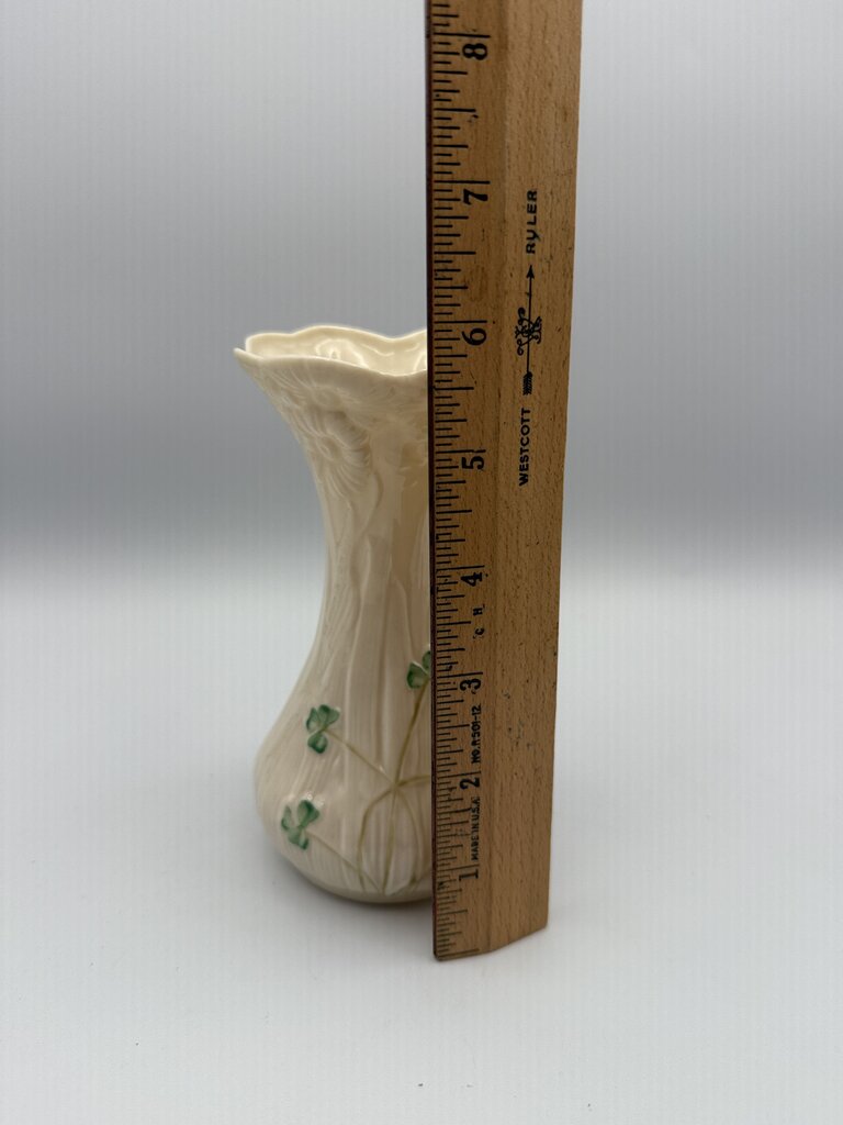 VTG Belleek Shamrock Daisies Porcelain Bud Vase 6” Brown Stamp /ro