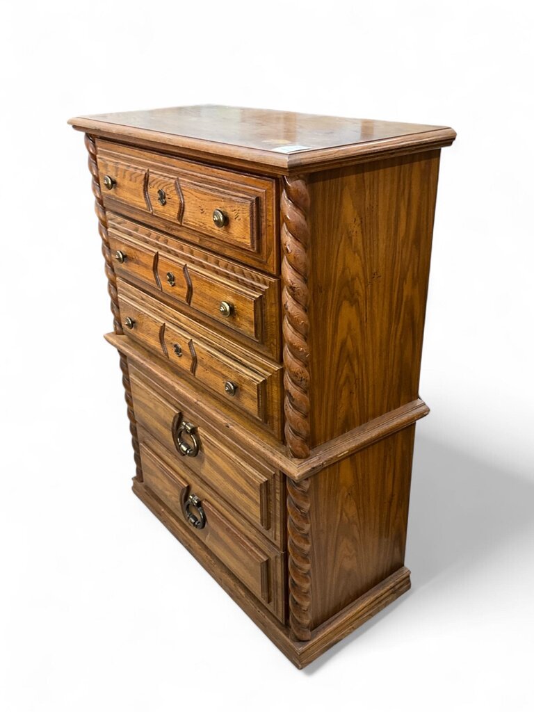 Tall Chest w/ Twist Sides