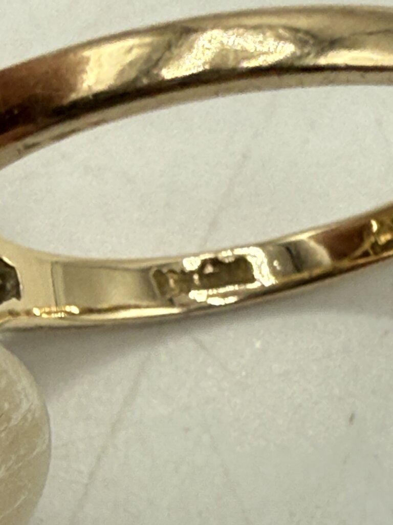 Vintage Yellow Gold 10KT Pearl Ring Size 7.5 /ro