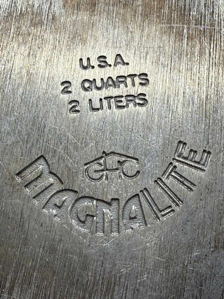 VTG GHC Magnalite 2 Quart Sauce Pan w/Lid Double Spout /rw