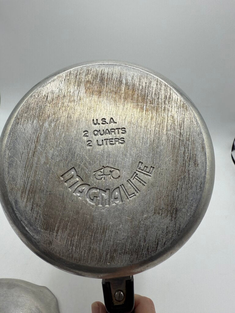 VTG GHC Magnalite 2 Quart Sauce Pan w/Lid Double Spout /rw