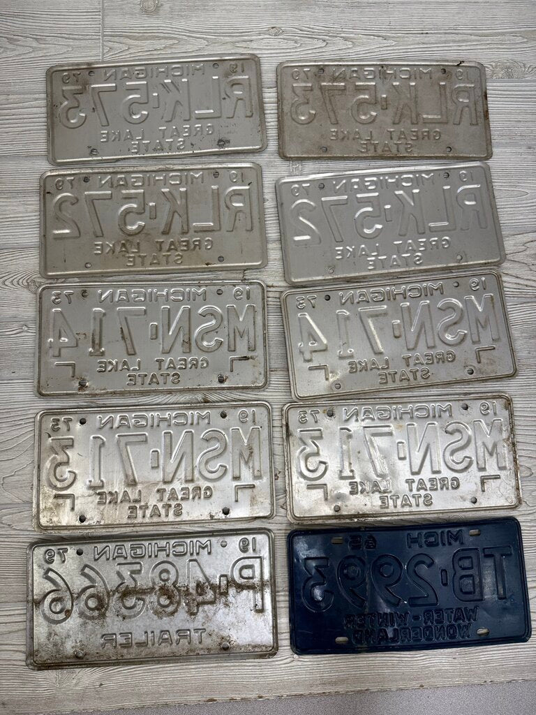 VTG Lot of 10 Michigan License Plate 1965 -1979 /ro