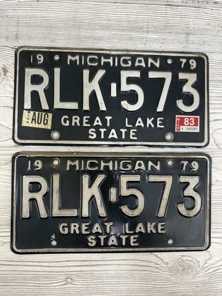 VTG Lot of 10 Michigan License Plate 1965 -1979 /ro