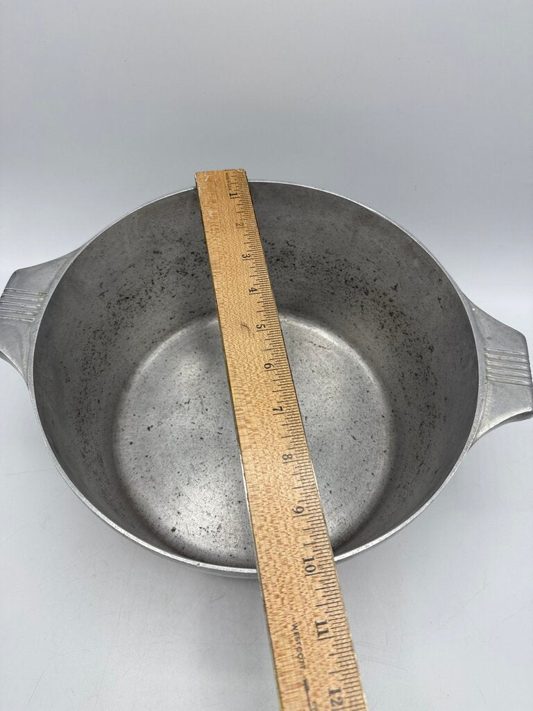 VTG Wagner Ware Magnalite 6 Qt Aluminum Dutch Oven/Stockpot /rw