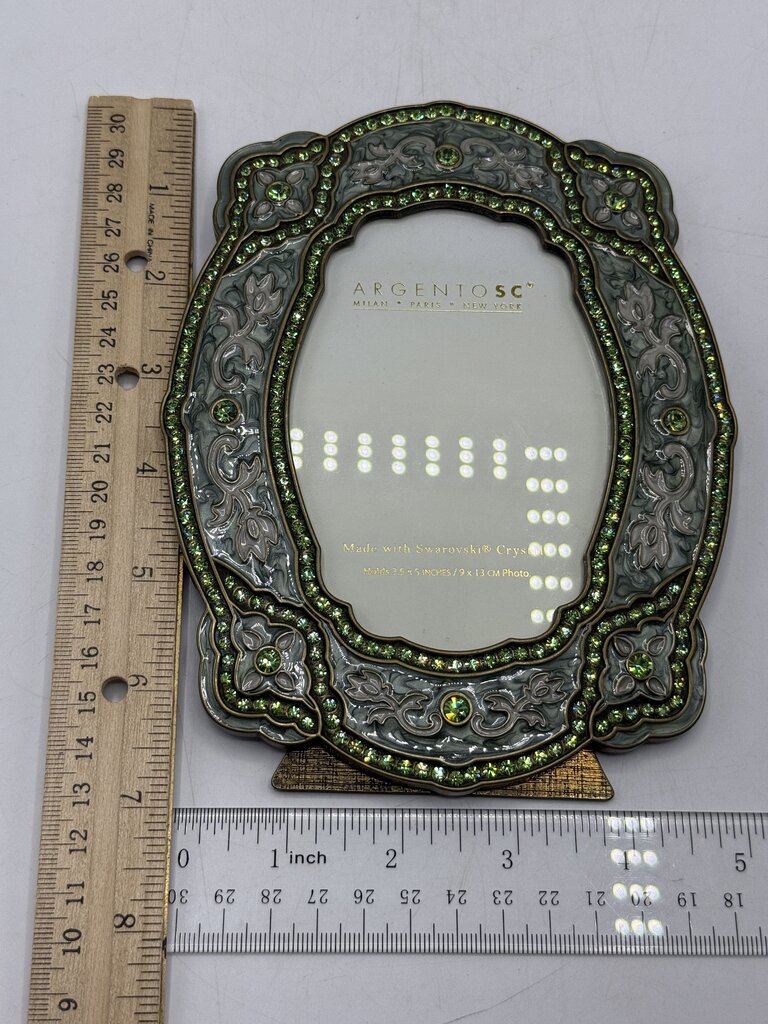 Argentine SC Photo Frame w/ Swarovski peridot green Crystal 3.5” x 5” Vertical /ro