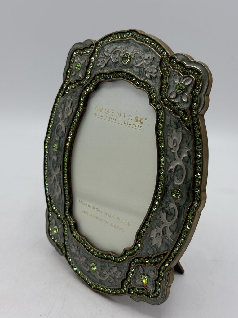 Argentine SC Photo Frame w/ Swarovski peridot green Crystal 3.5” x 5” Vertical /ro