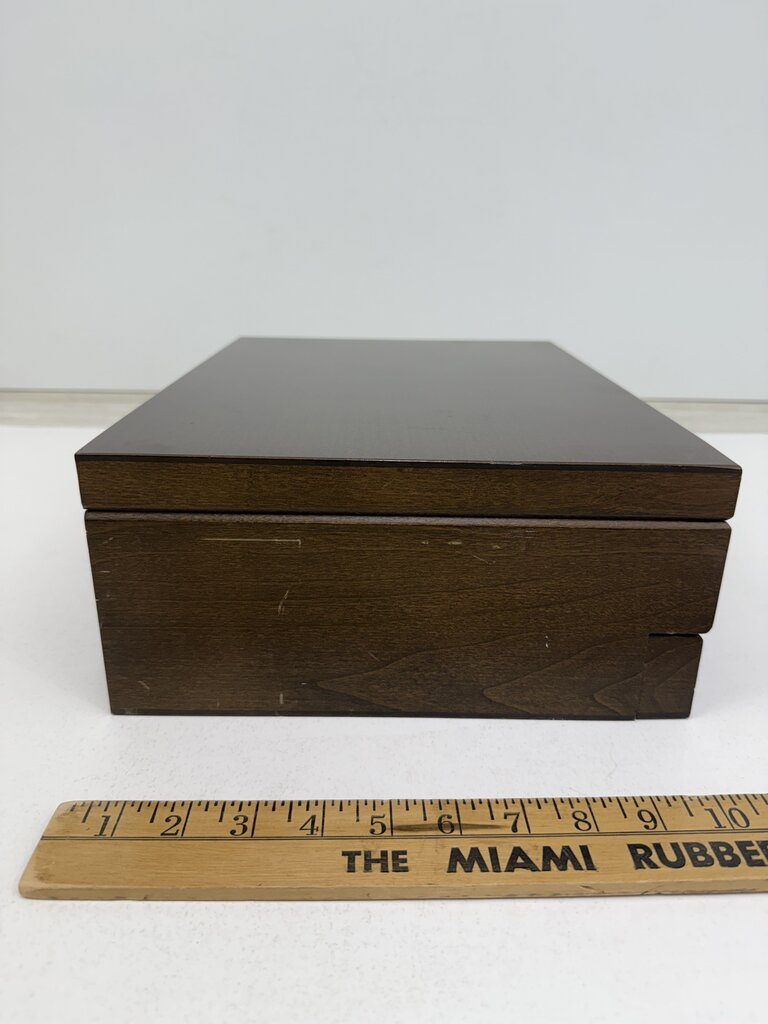 VTG Oneida Community Louisville Pattern Flatware Set of 100 Pieces /ro