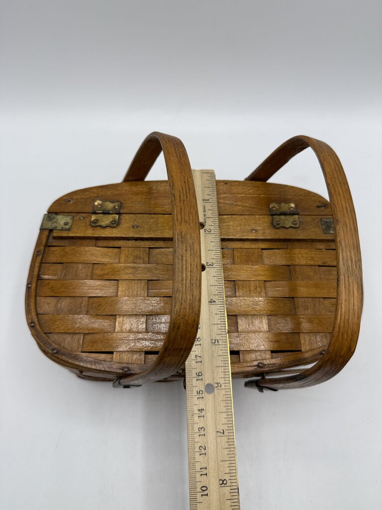 Vintage Woven Wood/Wicker Basket Lid Double Handles Latch /roh