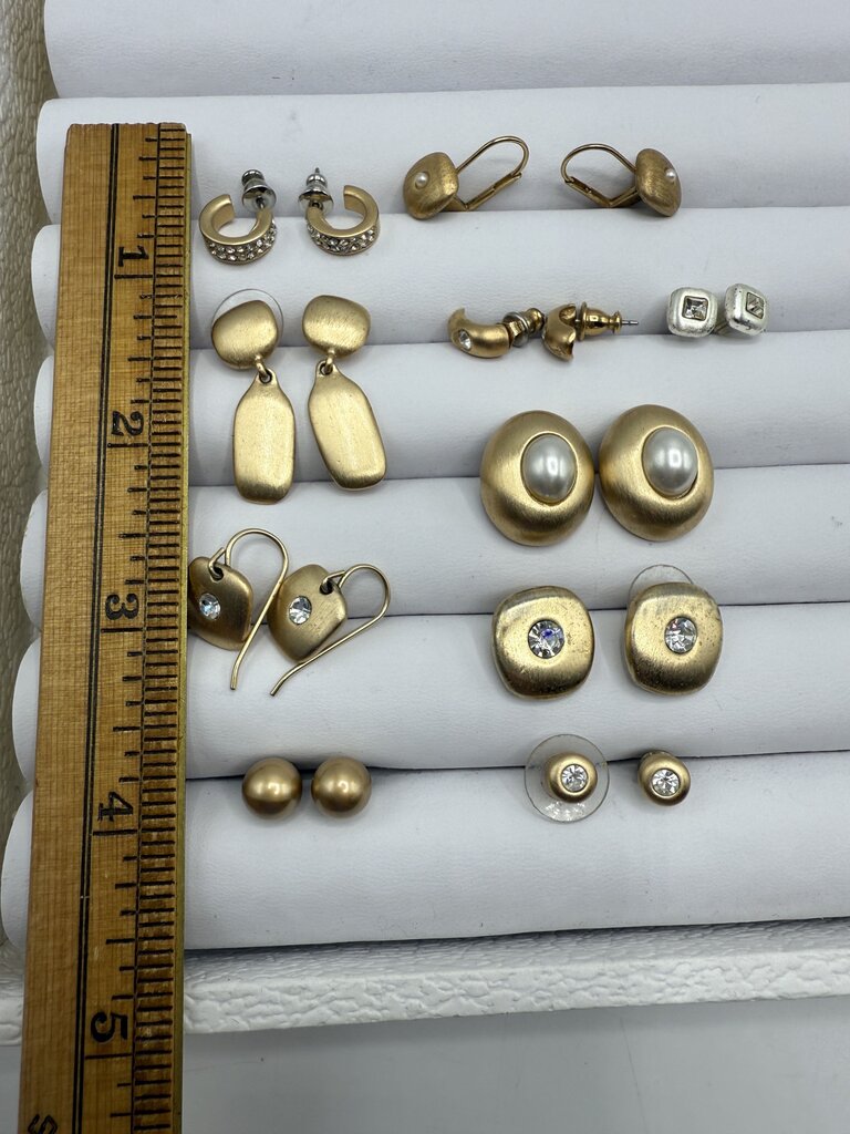 VTG Roberta Chairella Lot of 10 Pierced Earrings Gold/Silver Tone /ro