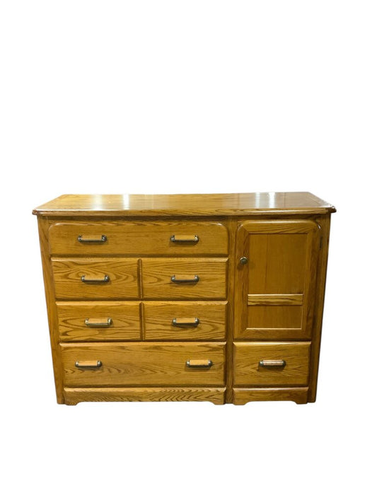 Cal Shops Wood Dresser