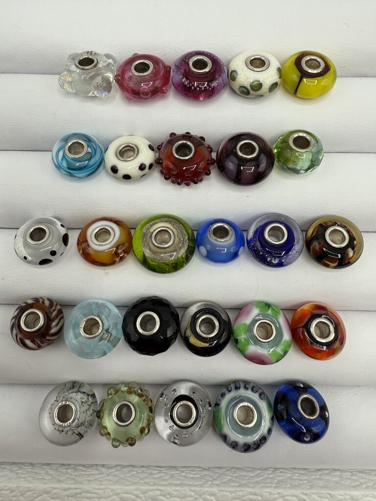 Estate lot of 28 Murano Glass Style Beads Metal Center /ro