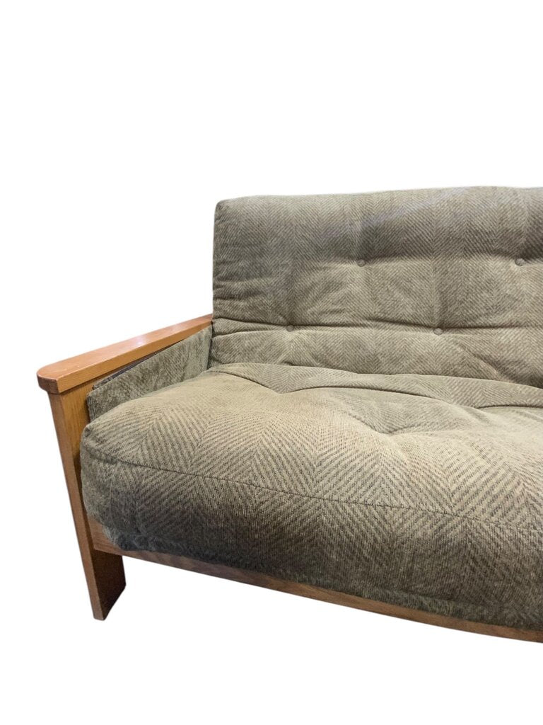 Green Cushion Futon