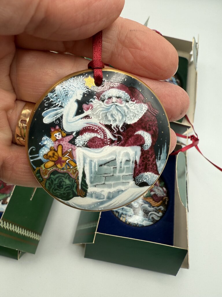 VTG Lot of 4 Bing & Grondahl 1990’ies Ornaments The Santa Collection /ro
