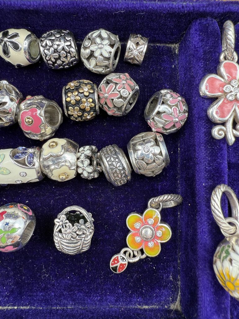 Brighton Jewelry Lot of Flower Theme 20 Beads 6 Charms /ro
