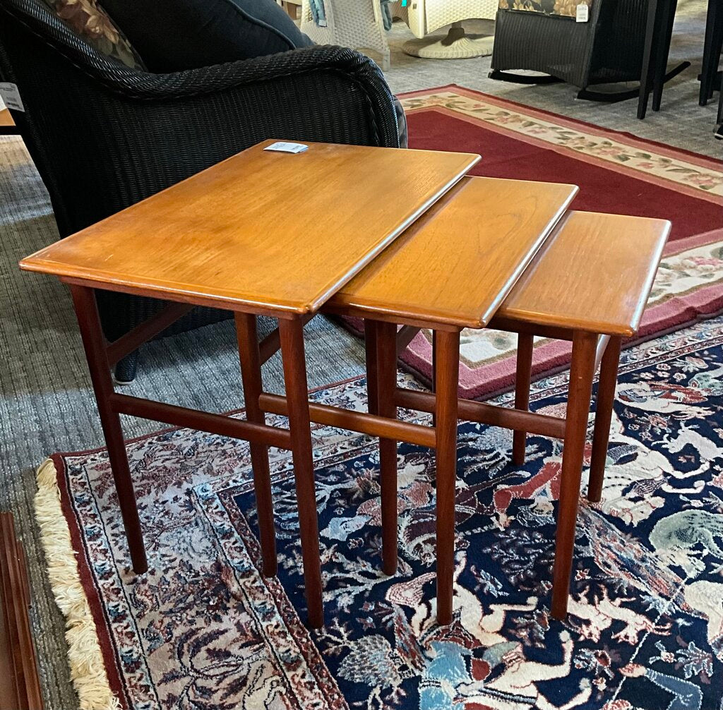 Mid Century Dyrlund Smith Danish Nesting Tableset