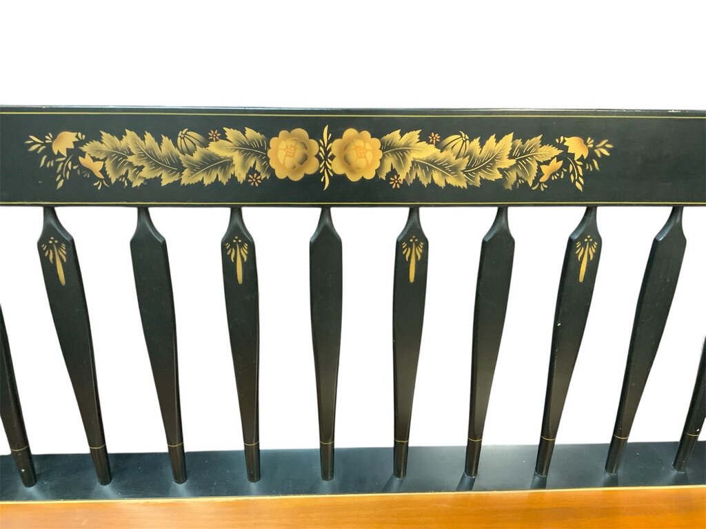 Hitchcock-Ville Floral Bench