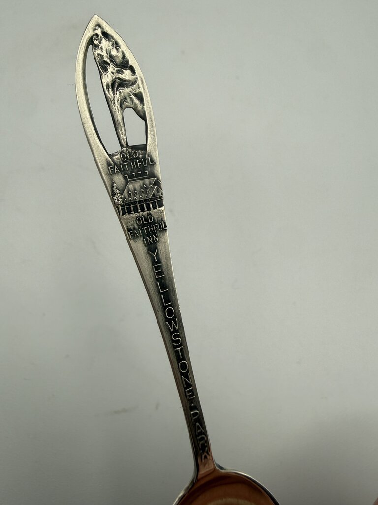 VTG Sterling Silver Souvenir Spoon Yellowstone Park /ro