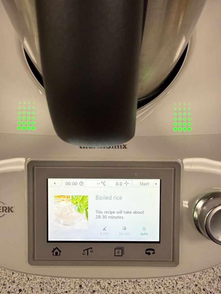 Vorwerk Thermomix TM-5 MultiPurpose Food Processor Full Size TouchScreen /rw