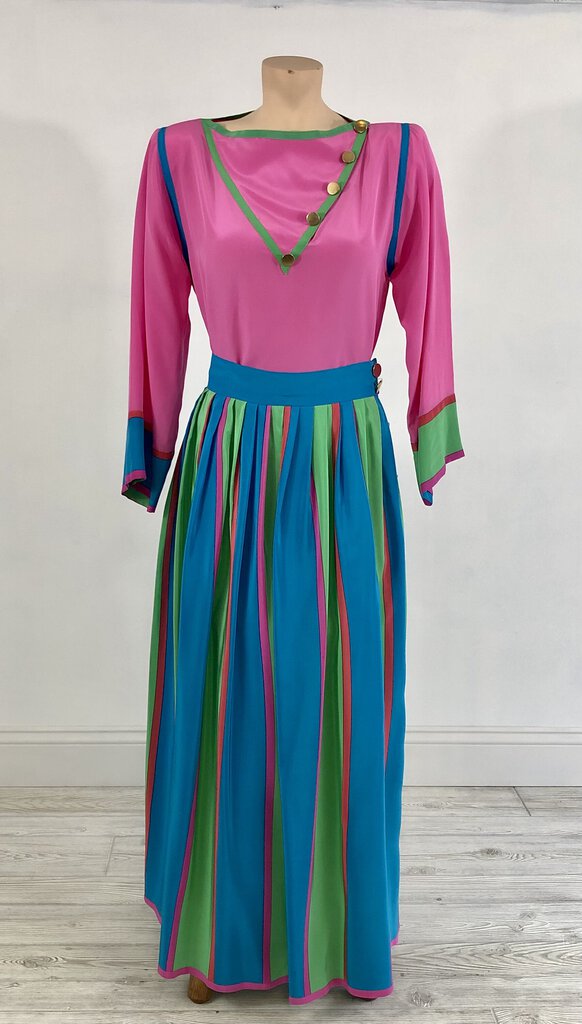 Vintage Oscar de la Renta Miss O Blouse & Skirt Set /b Pathway Market Vintage Oscar de la Renta Miss O Blouse & Skirt Set /b Pathway Market