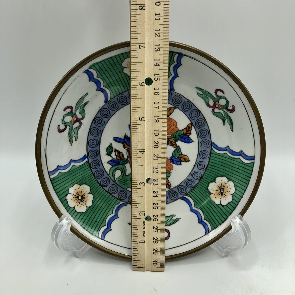 Vtg Hand Painted Asian Porcelain Bowl Encased in Brass /b