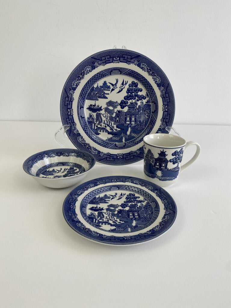 Johnson brothers blue willow china hotsell