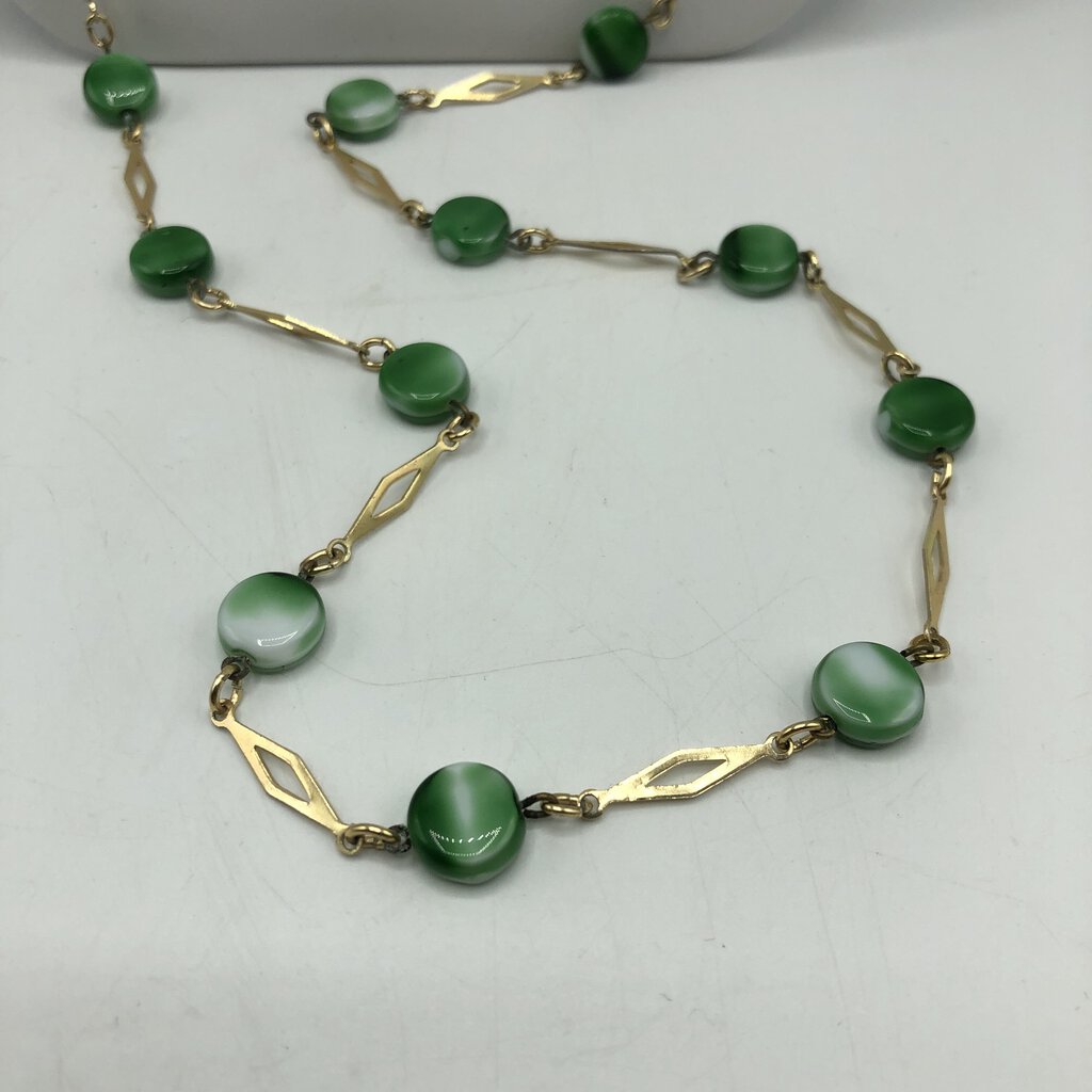 B/ Vintage Gold Tone & Green Bead Drape Necklace