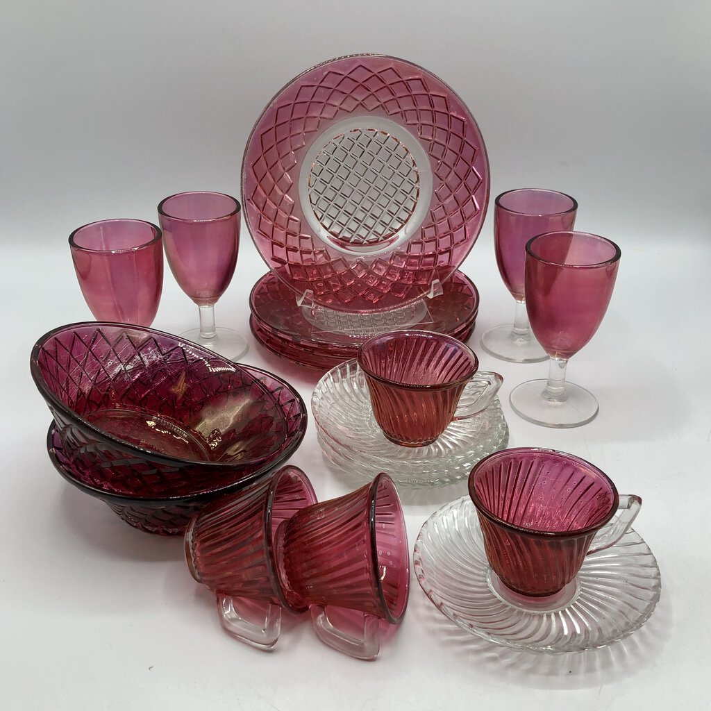 Vintage 1940’s Child’s Cranberry Glass Toy Dish Set /b