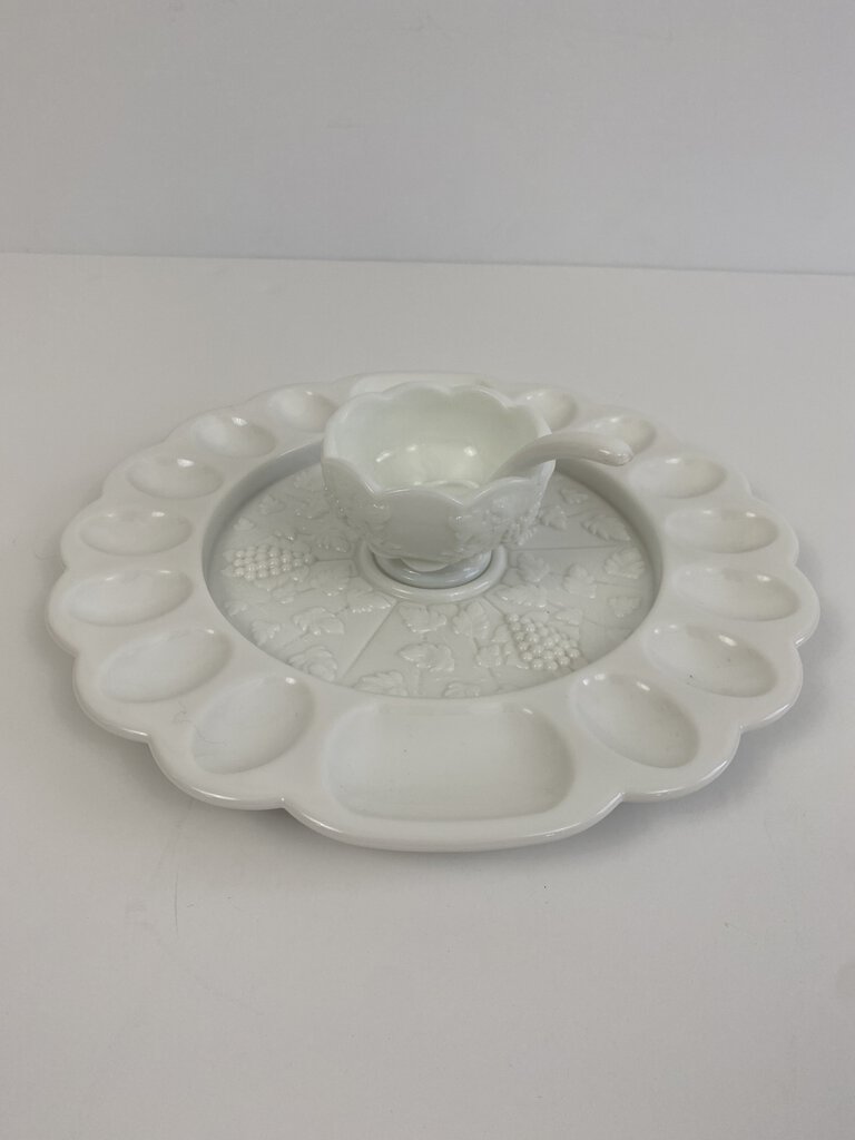 Westmoreland White Milk Glass 3 piece Canapé Tray Set /rb