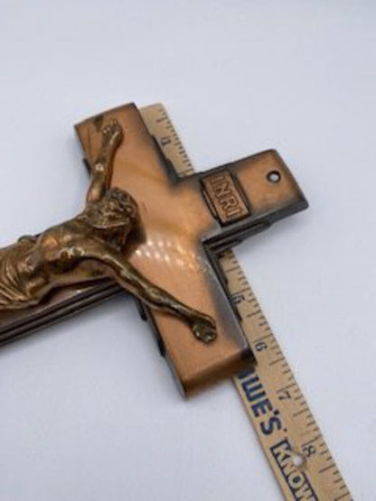 Vintage Bronze/Brass Heavy Dimensional Wall Crucifix /roh