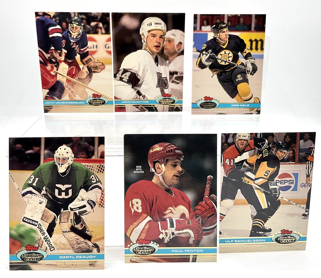 Lot of 199ea 1991 Topps Stadium Club Hockey Trading Cards and 3 Checklist Cards /ah