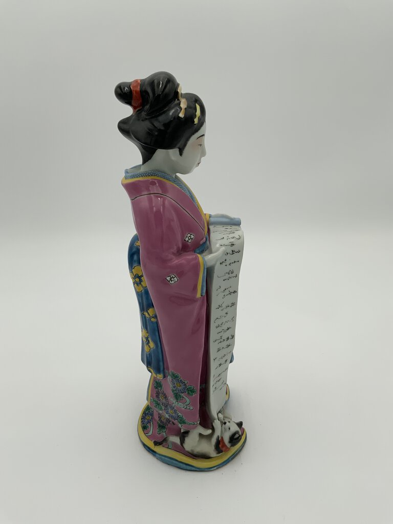 Sculpture of Chinese Woman