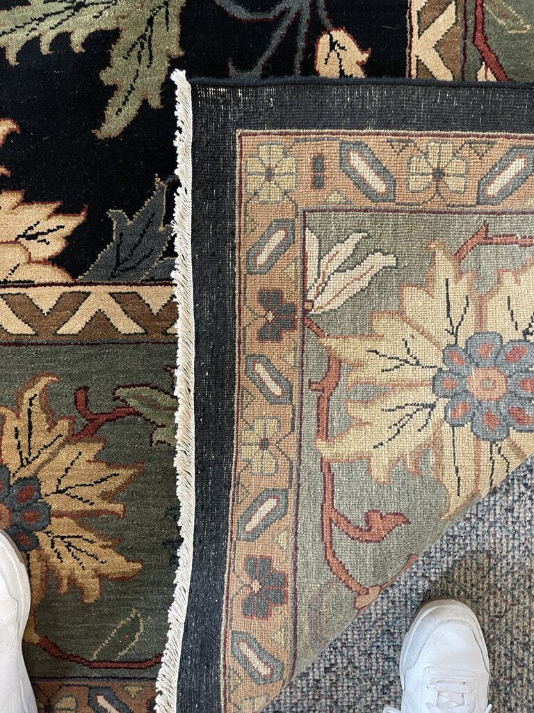 Arts & crafts Rug