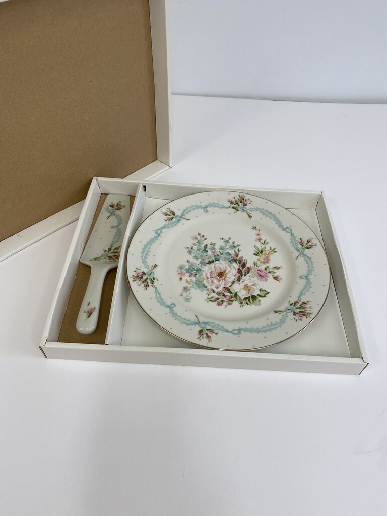 Andrea by Sadek Porcelain Ivory Cake Plate/Server Floral Design Boxed /rb