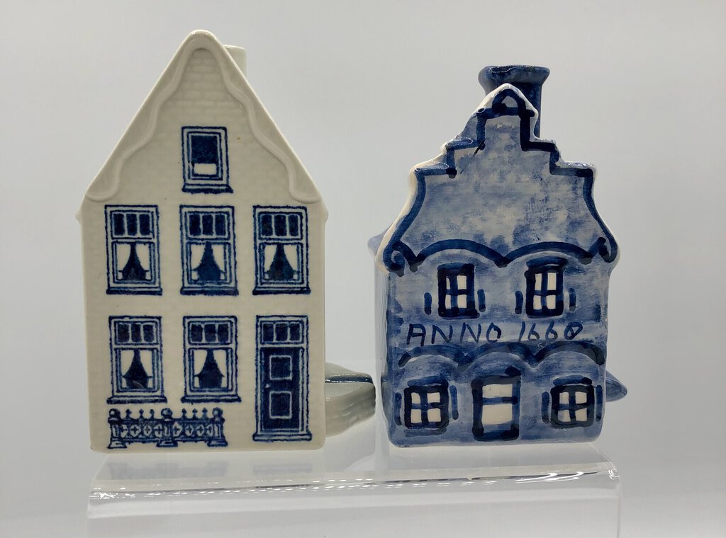 Holland Blue Delft House Ashtrays/ Trinket Holders /b