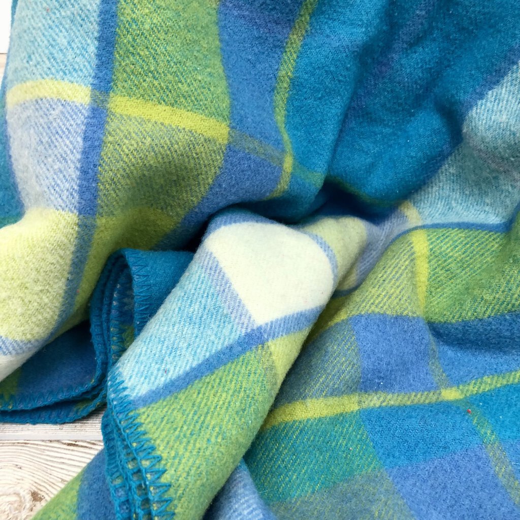 Cozy Blue & Green Plaid 100% Wool Blanket/ Double /b