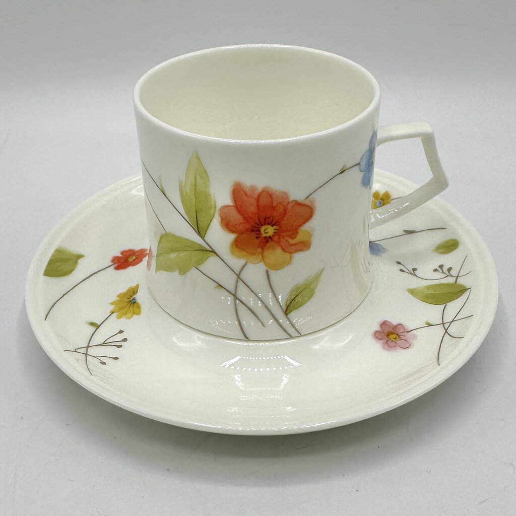 4 Vintage Mikasa JUST FLOWERS Bone China Demitasse and Saucer Sets /cb