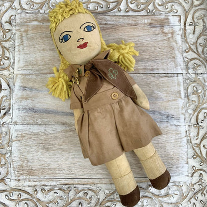 Vintage Hand Embroidered Cloth And Yarn Brownie Doll /cb